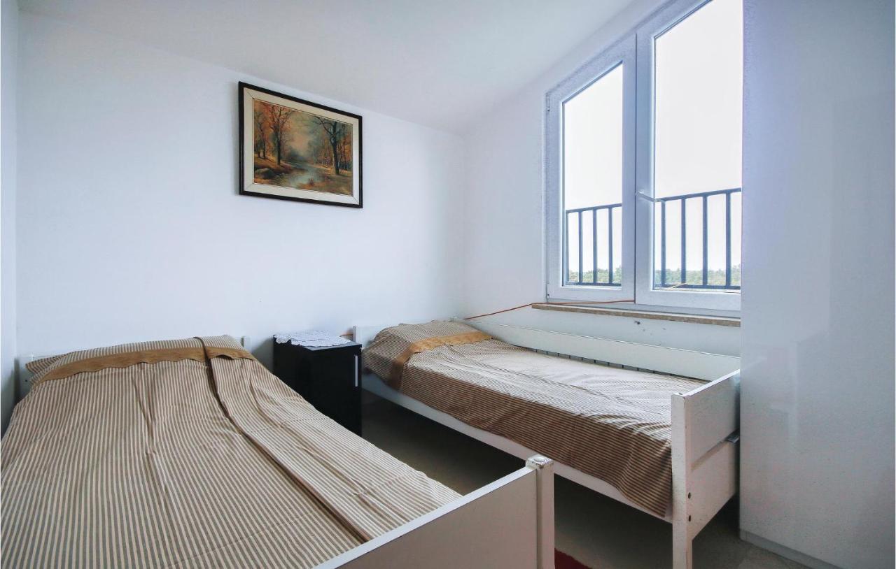 Cozy Apartment In Medulin With Kitchen Eksteriør bilde